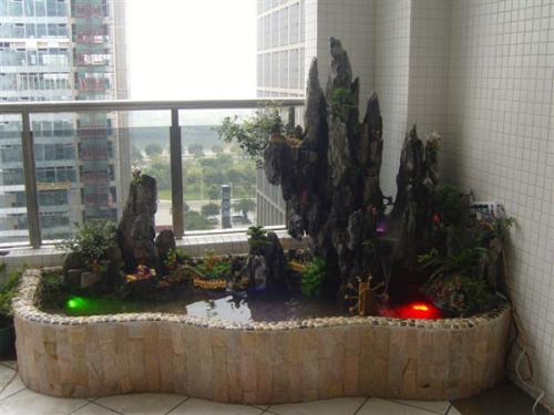 假山鱼池